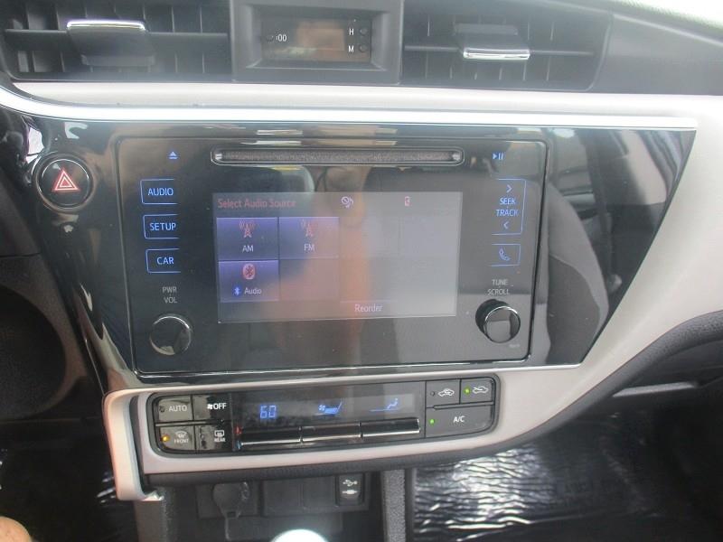 Toyota Corolla XLE CVT (Natl) 2018