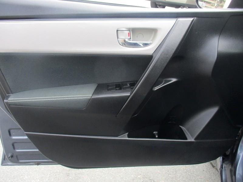Toyota Corolla XLE CVT (Natl) 2018