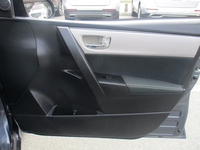 Toyota Corolla XLE CVT (Natl) 2018