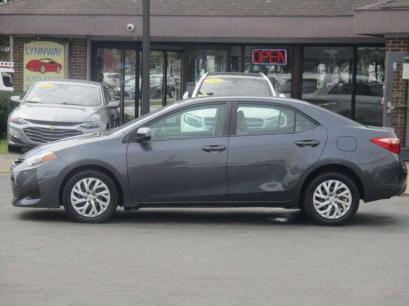 Toyota Corolla XLE CVT (Natl) 2018