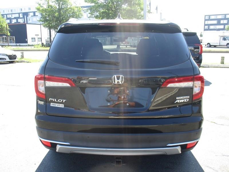 Honda Pilot Touring 8-Passenger AWD 2019