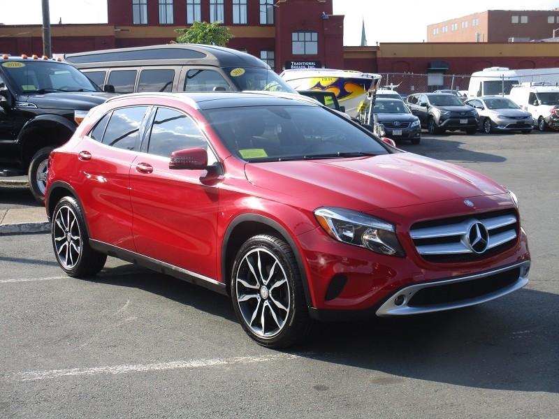 Mercedes-Benz GLA 4MATIC 4dr GLA 250 2016