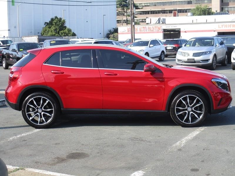 Mercedes-Benz GLA 4MATIC 4dr GLA 250 2016