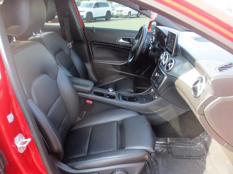 Mercedes-Benz GLA 4MATIC 4dr GLA 250 2016