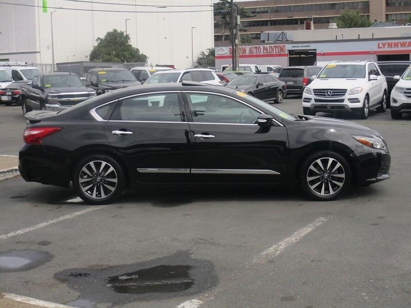 Nissan Altima 2.5 SL Sedan 2017