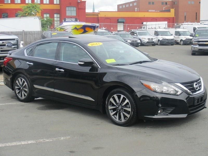 Nissan Altima 2.5 SL Sedan 2017