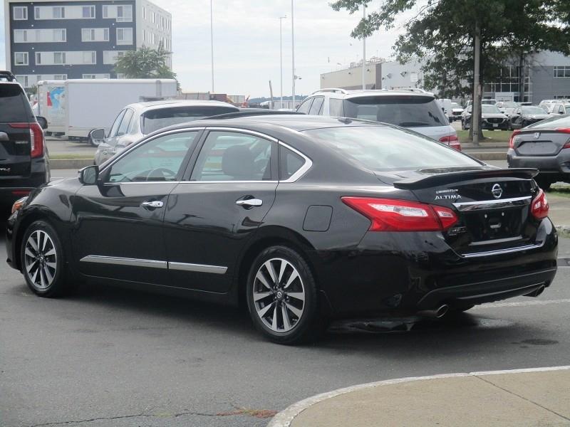 Nissan Altima 2.5 SL Sedan 2017