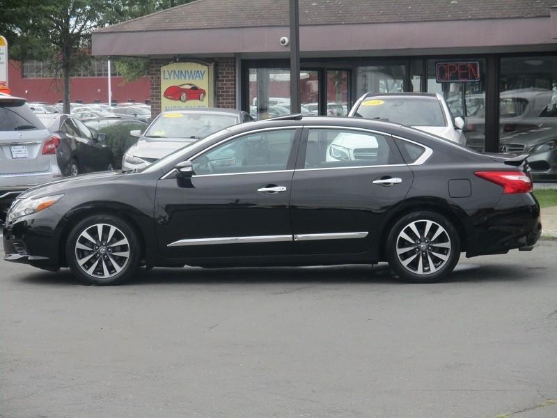 Nissan Altima 2.5 SL Sedan 2017