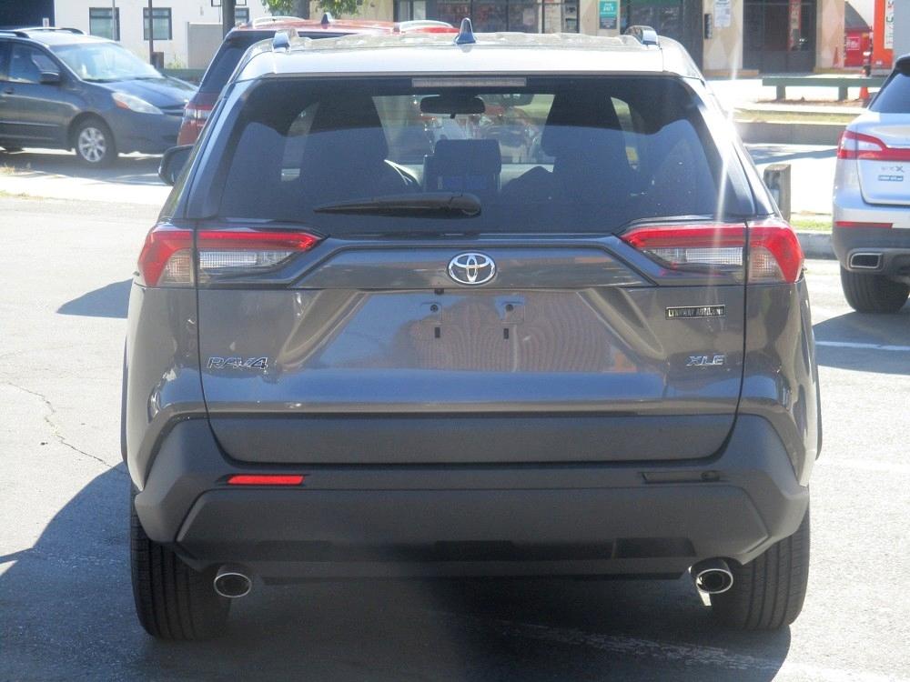 Toyota RAV4 XLE FWD (Natl) 2023