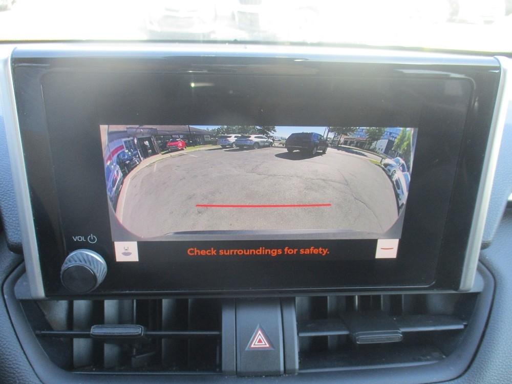 Toyota RAV4 XLE FWD (Natl) 2023