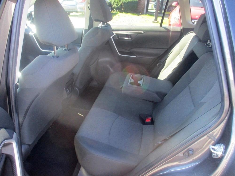Toyota RAV4 XLE FWD (Natl) 2023