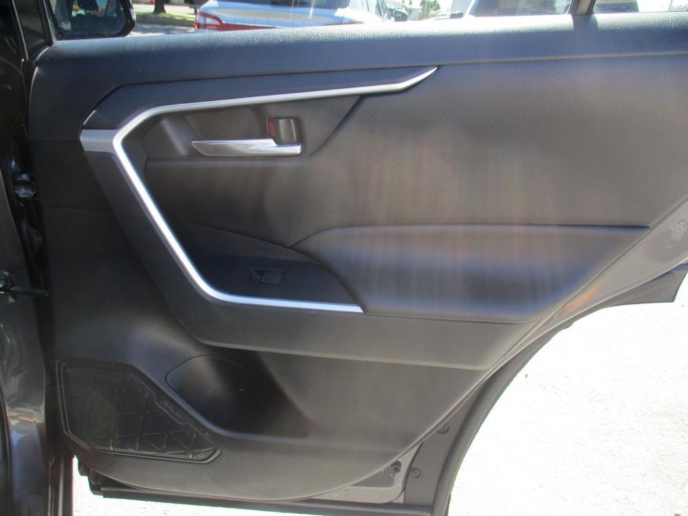 Toyota RAV4 XLE FWD (Natl) 2023