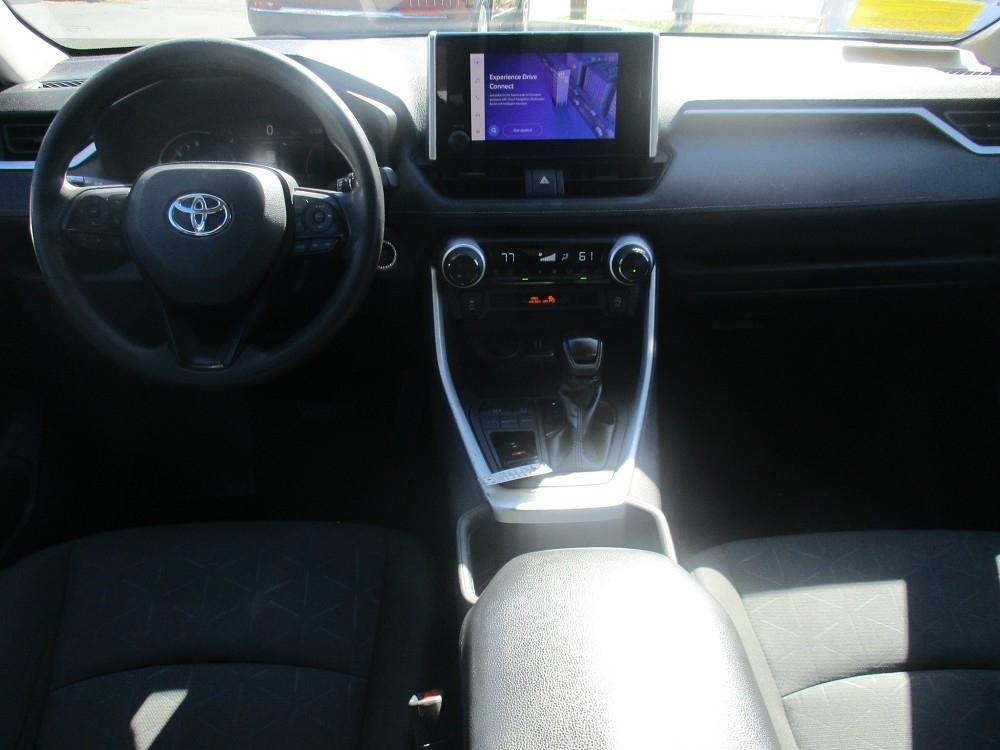 Toyota RAV4 XLE FWD (Natl) 2023