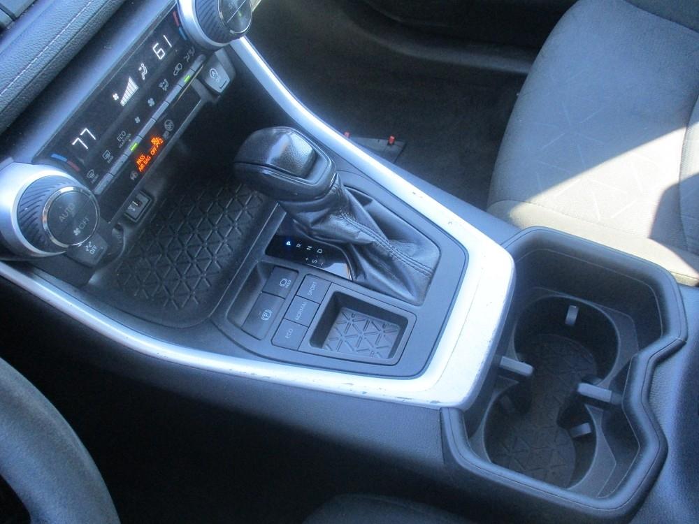 Toyota RAV4 XLE FWD (Natl) 2023