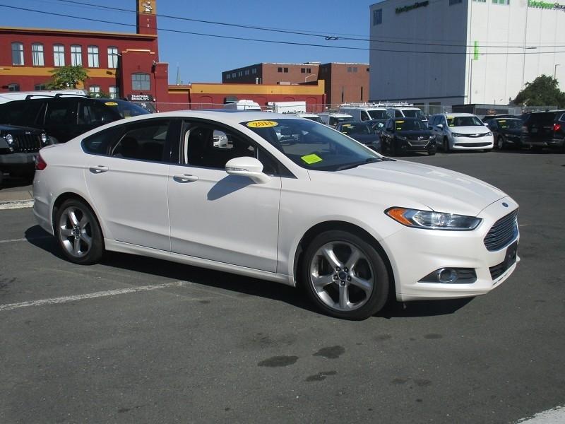 Ford Fusion 4dr Sdn SE FWD 2014