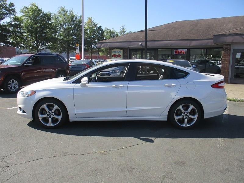 Ford Fusion 4dr Sdn SE FWD 2014