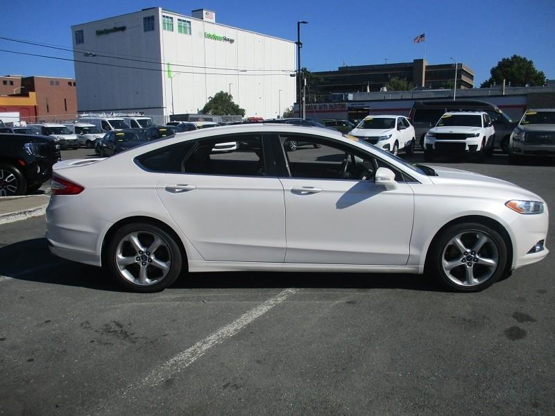 Ford Fusion 4dr Sdn SE FWD 2014