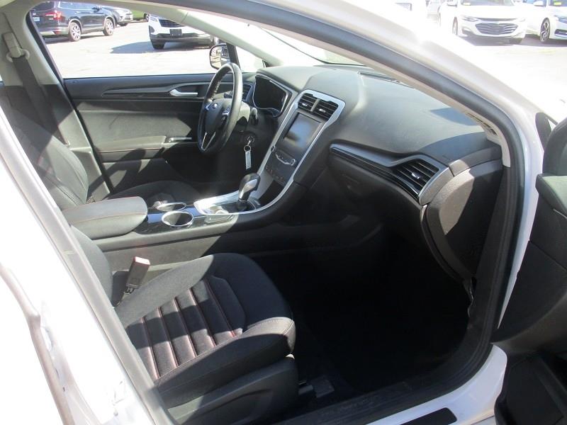Ford Fusion 4dr Sdn SE FWD 2014
