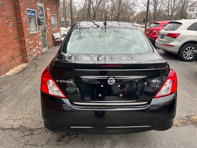 Nissan Versa 1.6 SL Sedan 2017