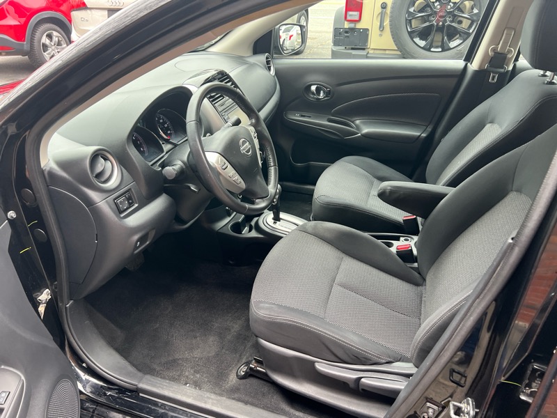 Nissan Versa 1.6 SL Sedan 2017