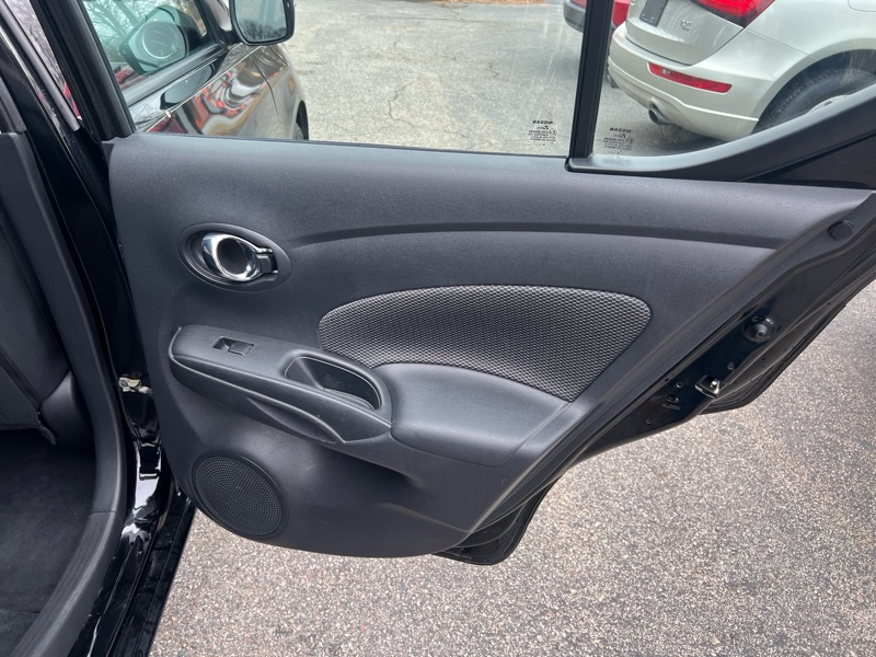 Nissan Versa 1.6 SL Sedan 2017