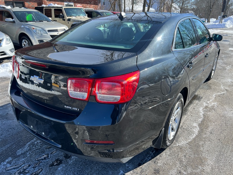 Chevrolet Malibu LS 2013