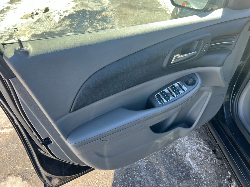 Chevrolet Malibu LS 2013