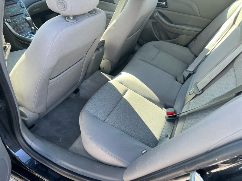 Chevrolet Malibu LS 2013