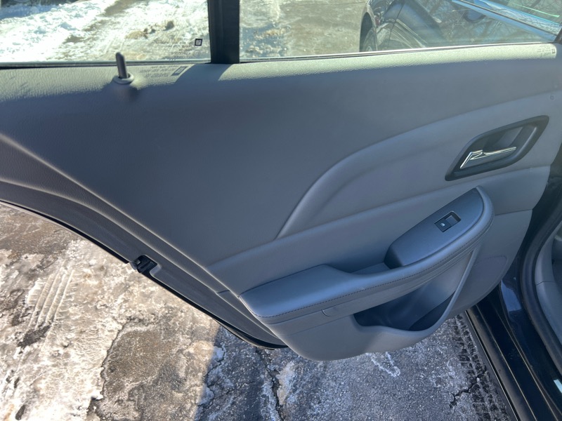 Chevrolet Malibu LS 2013