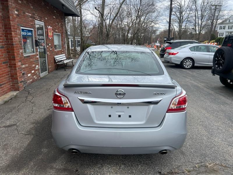 Nissan Altima 4dr Sdn V6 3.5 SV 2013