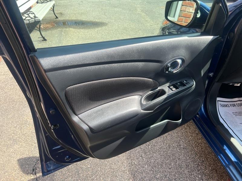 Nissan Versa 1.6 SV Sedan 2019