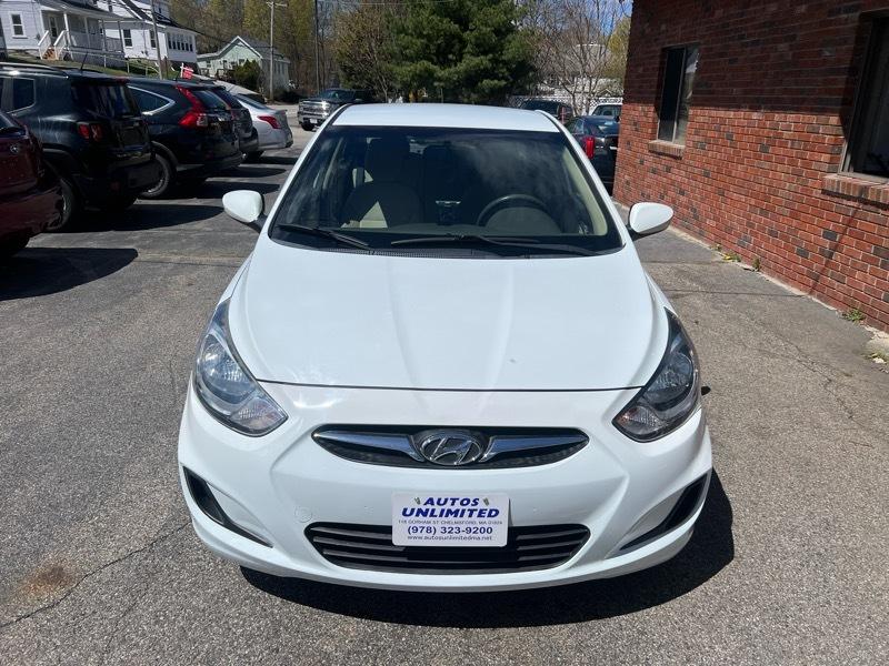 Hyundai Accent GLS 4-Door 2012