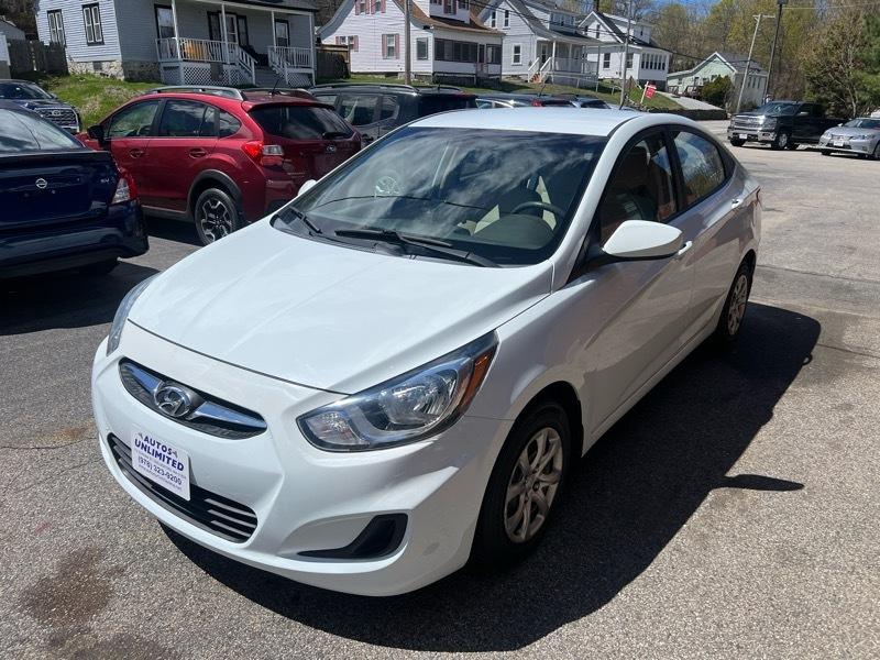 Hyundai Accent GLS 4-Door 2012