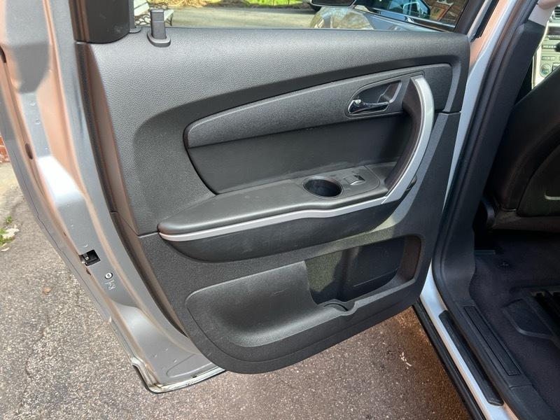 GMC Acadia SLT-1 AWD 2012