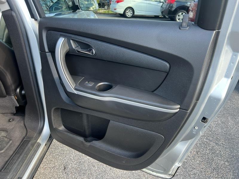 GMC Acadia SLT-1 AWD 2012