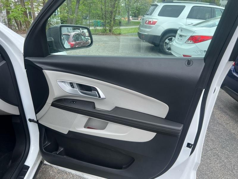 Chevrolet Equinox LS AWD 2012