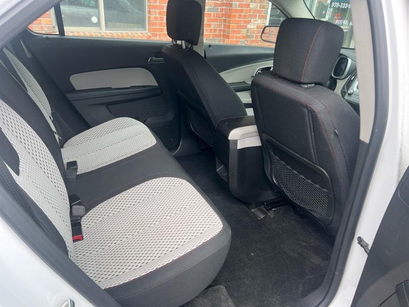 Chevrolet Equinox LS AWD 2012