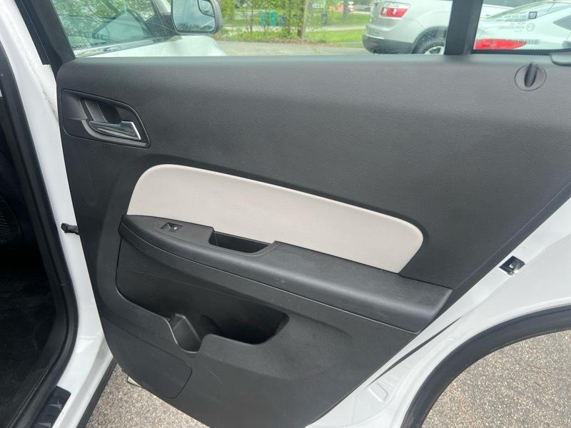 Chevrolet Equinox LS AWD 2012