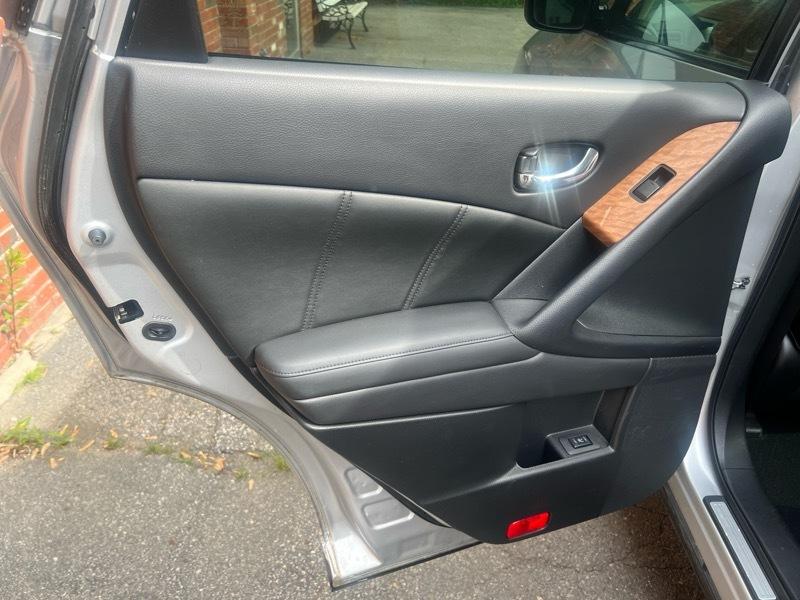 Nissan Murano AWD 4dr Platinum 2012