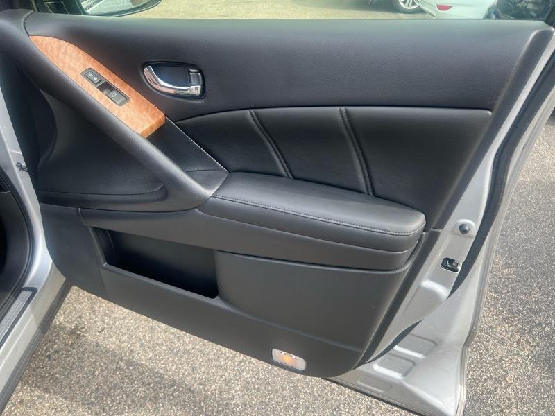 Nissan Murano AWD 4dr Platinum 2012