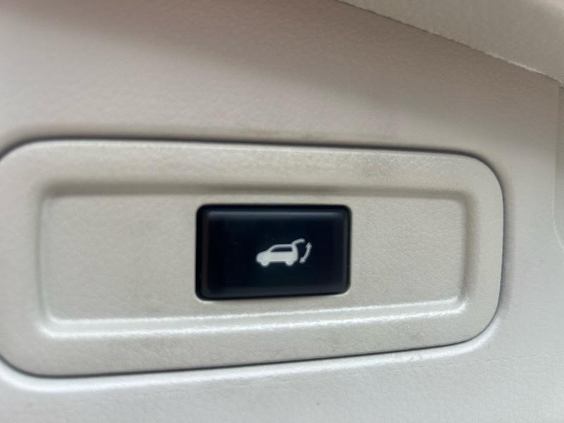 Nissan Murano AWD 4dr Platinum 2012