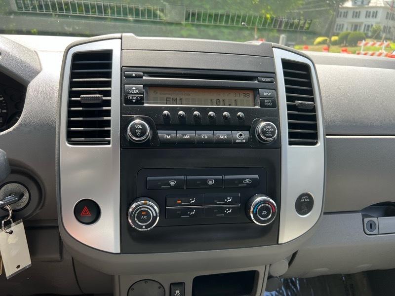 Nissan Frontier S Crew Cab 5AT 2WD 2016