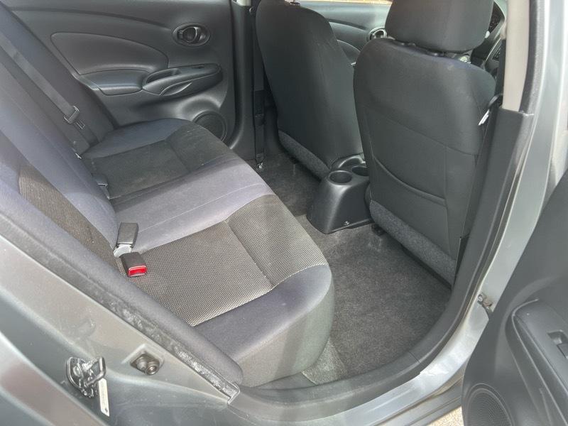 Nissan Versa 1.6 SV Sedan 2012