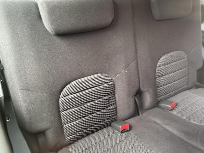 Nissan Pathfinder SE 4D SUV 4X4 2010