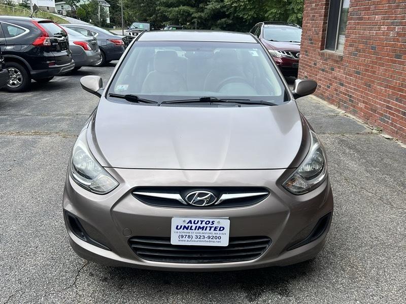 Hyundai Accent GLS 4-Door 2012