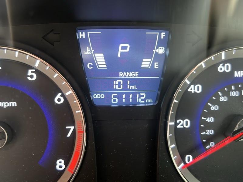 Hyundai Accent GLS 4-Door 2012