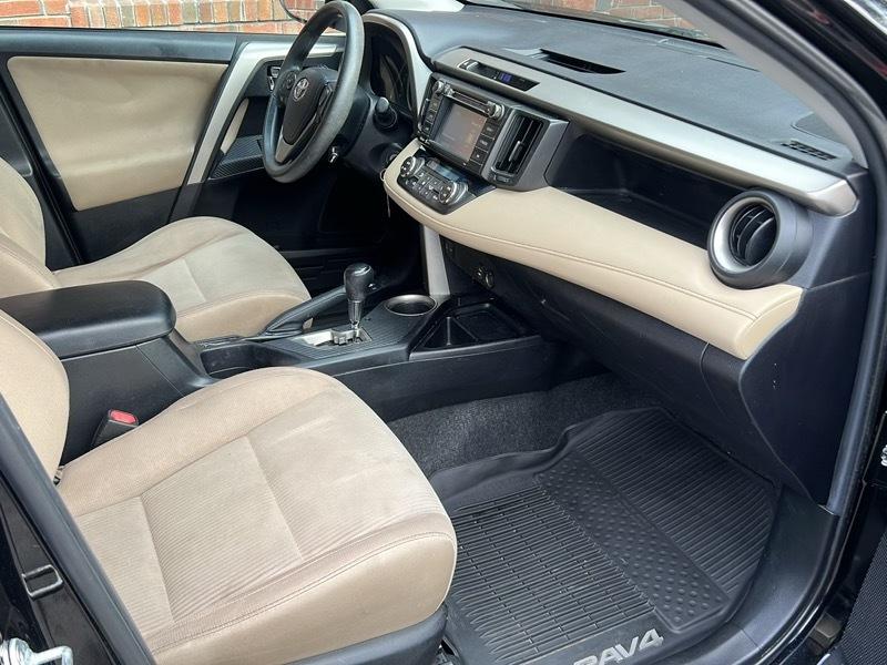 Toyota RAV4 XLE AWD 2015
