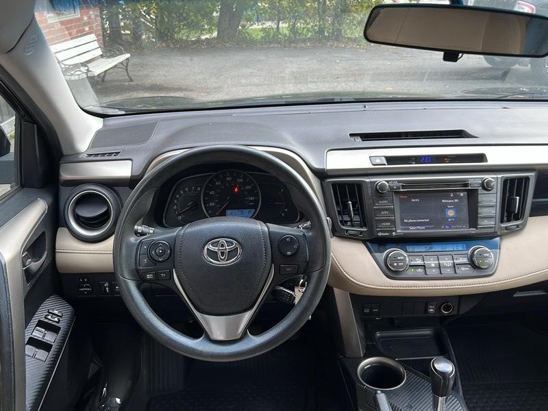 Toyota RAV4 XLE AWD 2015