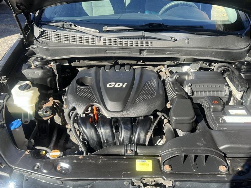 Hyundai Sonata GLS 4D Sedan 2012