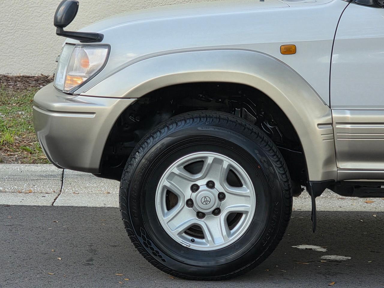 Toyota Land Cruiser Prado  1999